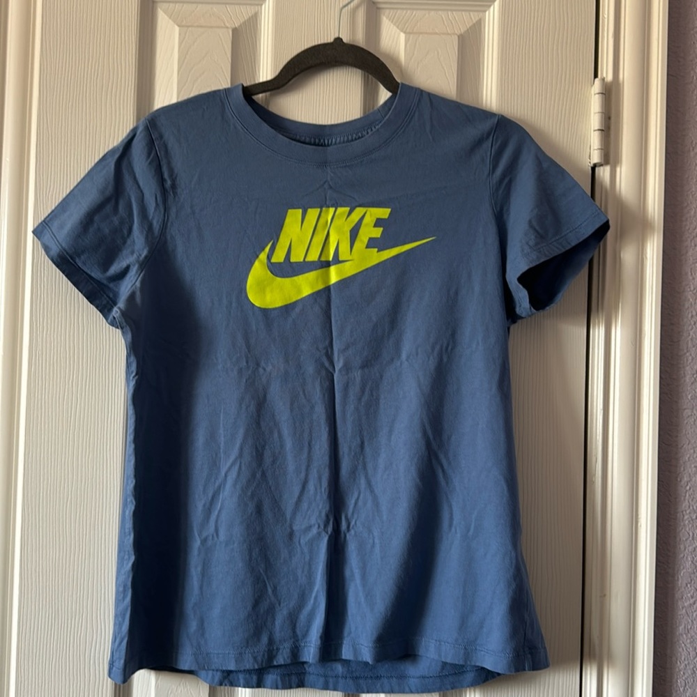 Nike Tee